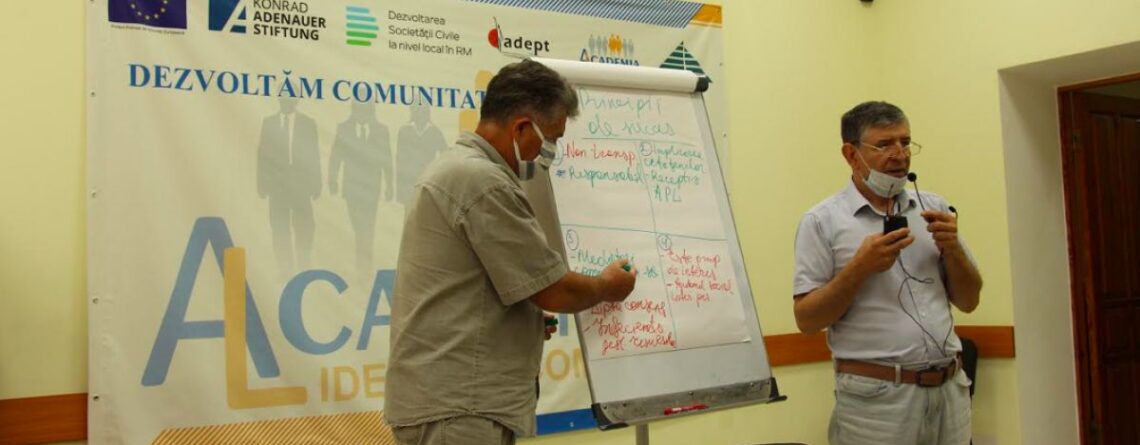 60 lideri comunitari din toată țara învață cum să-și rezolve problemele din localitate